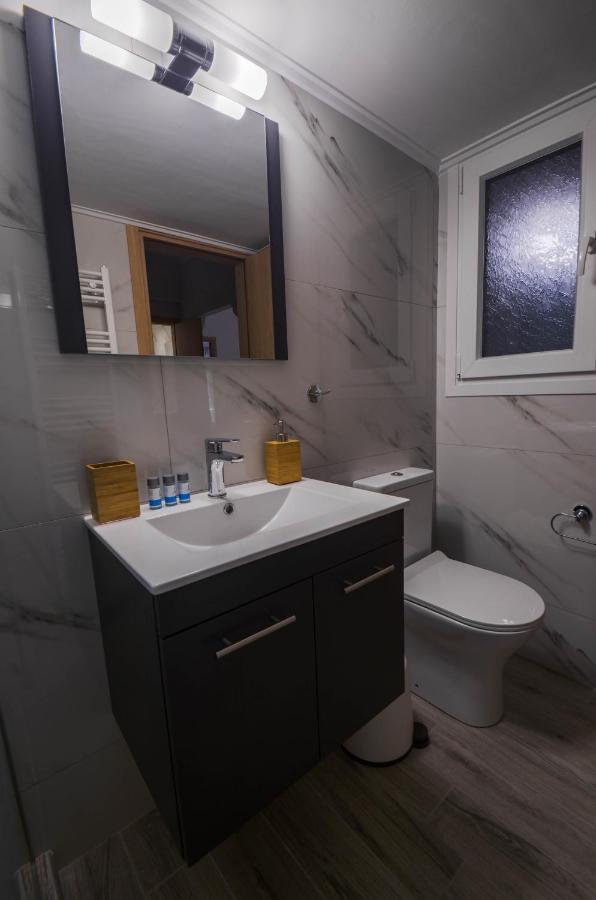 Adorable 2 Bedroom Apartment Close To Ancient Athens City Center Ngoại thất bức ảnh